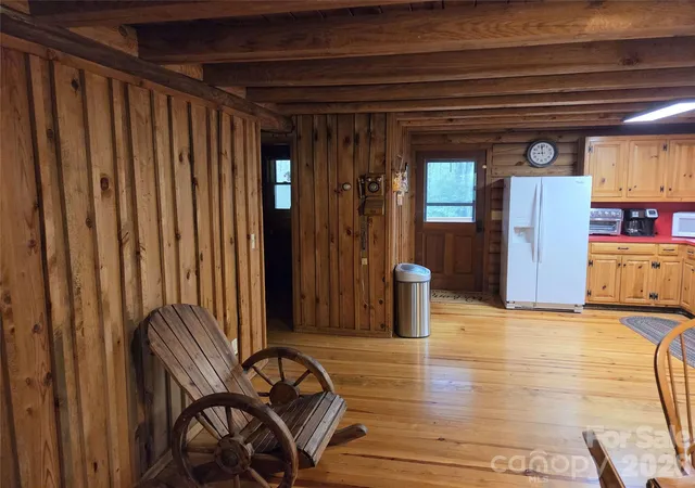 Photo 4 of Single family home for sale at 692 Buck Hl Rd, Newland, NC 28657 | MLS# 4376727 | Listing updated on 2026-10-20