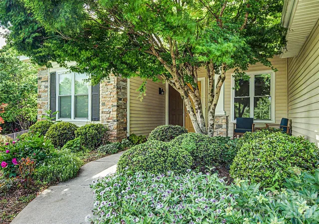 Homes for sale in Etowah, NC | 57 Talon Trail Ln, Etowah, NC 28729 | MLS# 4376789