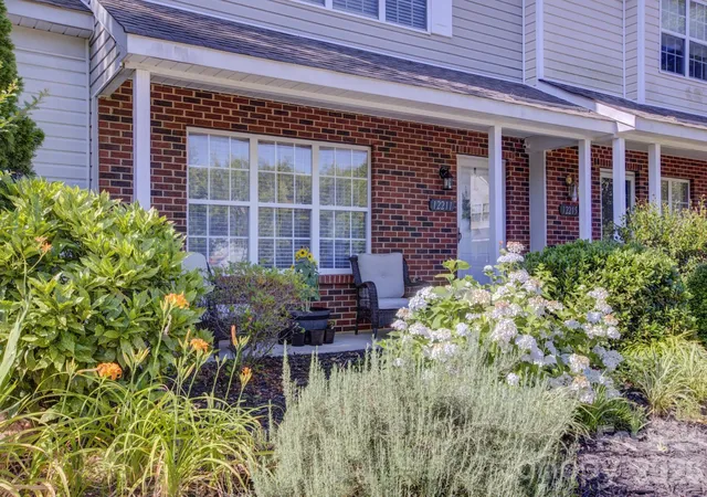 3rd image of 12211 Hood Bend Ct, Charlotte, NC 28273 | MLS# 4376811