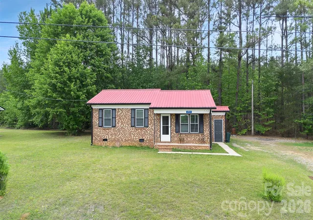 Homes for sale in Lilesville, NC | 6957 Vintage Rd, Lilesville, NC 28091 | MLS# 4376818