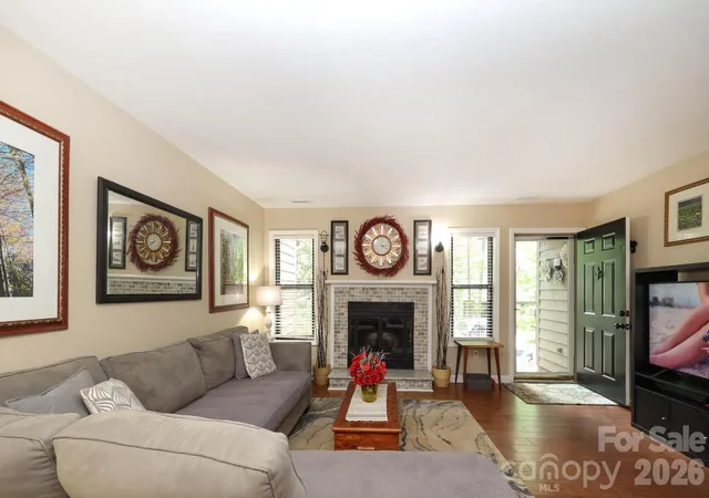 Homes for sale in Fort Mill, SC | 2772 Dogwood Hls Ct, Fort Mill, SC 29715