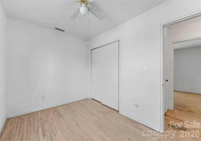 image of 540 Wakefield Dr, Charlotte, NC 28209