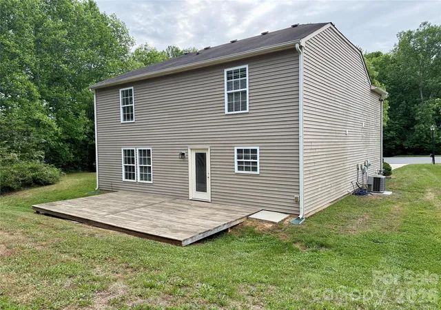 Photo 2 of Single family home for sale at 4219 Shasta Cir, Clover, SC 29710 | MLS# 4376851 | Listing updated on 2026-09-25