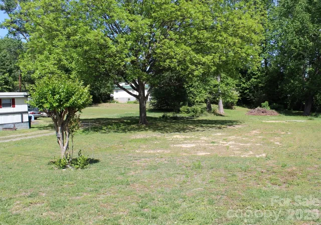1st image of 221 37th St Sw, Hickory, NC 28602 | MLS# 4376872