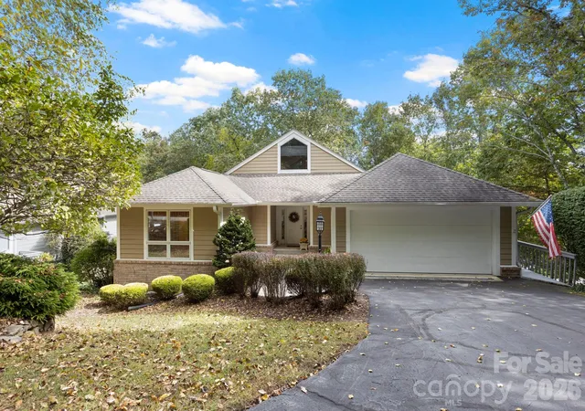 Photo 1 of Condo for sale at 320 Dawnbrook Dr, Flat Rock, NC 28731 | MLS# 4376891 | Listing updated on 2026-09-15