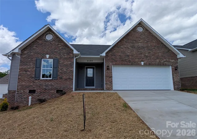 Photo 1 of Single family home for sale at 4184 Saltwood Dr, Hickory, NC 28602 | MLS# 4376897 | Listing updated on 2026-06-11