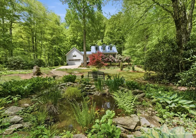 Homes for sale in Waynesville, NC | 438 Serenity Mountain Rd, Waynesville, NC 28786 | MLS# 4376941