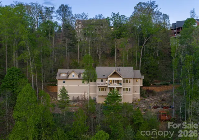 44th image of 32 Timber Wolf Ct, Asheville, NC 28804 | MLS# 4376999