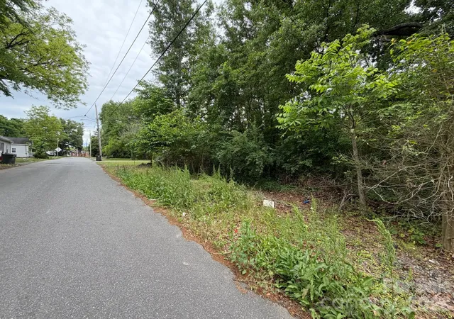 Photo 2 of Sale Pending at 454 Frank St, Rock Hill, SC 29730 | MLS# 4377013 | Listing updated on 2026-08-26