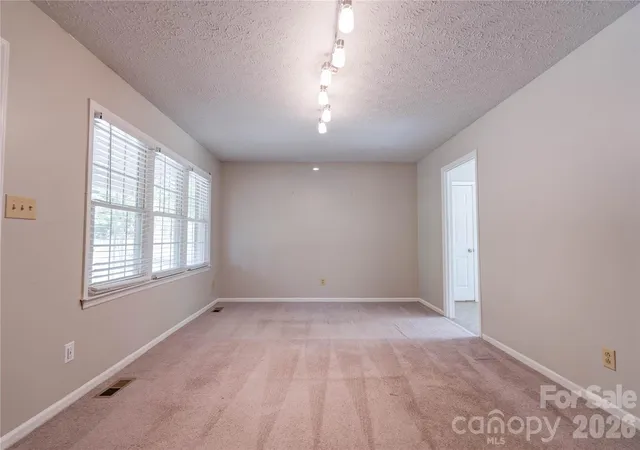 2nd image of 111 Harbor Point Dr, Cherryville, NC 28021 | MLS# 4377060