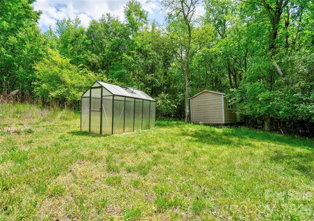 43rd image of 111 Harbor Point Dr, Cherryville, NC 28021 | MLS# 4377060