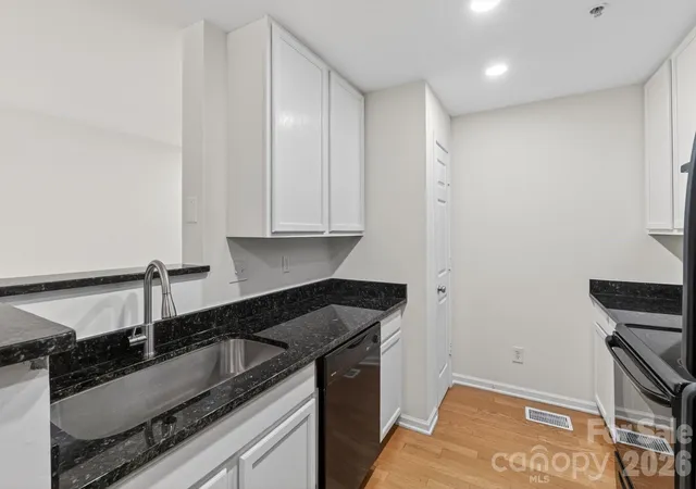 Photo 2 of Condo for sale at 639 Raphael Pl, Charlotte, NC 28205 | MLS# 4377081 | Listing updated on 2026-10-01