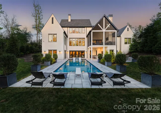 Photo 2 of Mansion for sale at 6 Stansbury Dr, Asheville, NC 28803 | MLS# 4377090 | Listing updated on 2026-09-25