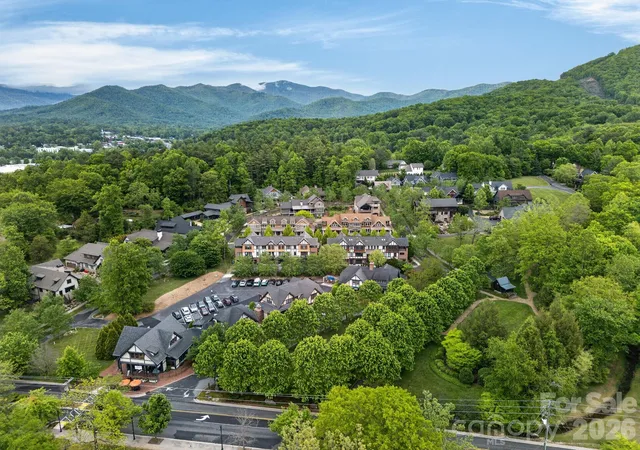 Homes for sale in Black Mountain, NC | 18 Wordsworth Rd, Black Mountain, NC 28711 | MLS# 4377093