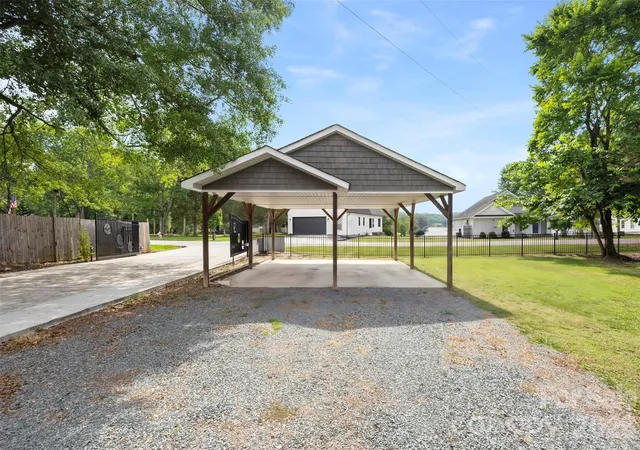 Photo 47 of Single family home for sale at 5555 Riverfront Rd, Clover, SC 29710 | MLS# 4377095 | Listing updated on 2026-07-08