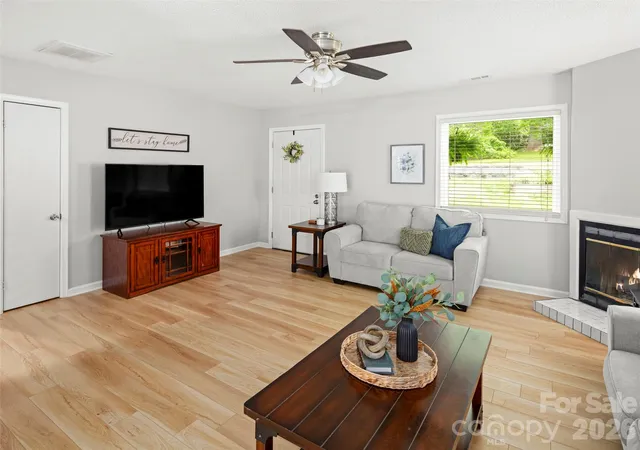 5th image of 224 Clover Dr, Fletcher, NC 28732 | MLS# 4377106