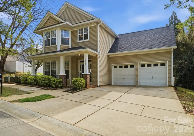 Photo 2 of Single family home for sale at 18334 Flagman Cir, Cornelius, NC 28031 | MLS# 4377111 | Listing updated on 2026-10-03