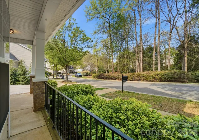 Photo 3 of Single family home for sale at 18334 Flagman Cir, Cornelius, NC 28031 | MLS# 4377111 | Listing updated on 2026-10-03