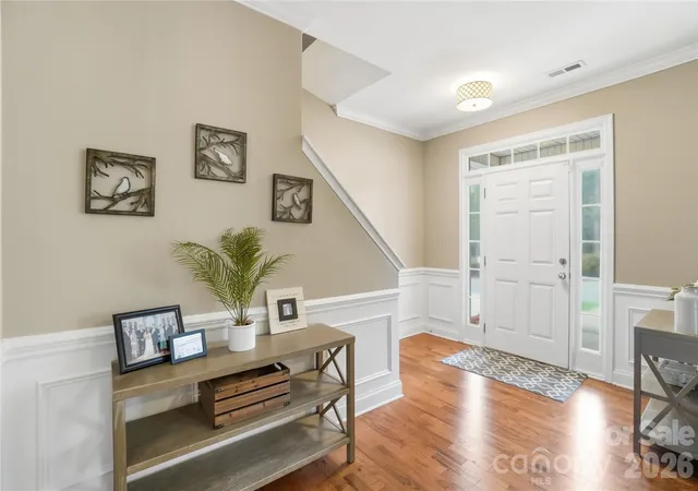 Photo 4 of Single family home for sale at 18334 Flagman Cir, Cornelius, NC 28031 | MLS# 4377111 | Listing updated on 2026-10-03
