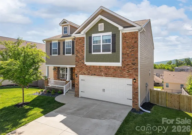 Photo 2 of Single family home for sale at 348 Tavernier Ln, Candler, NC 28715 | MLS# 4377165 | Listing updated on 2026-09-13