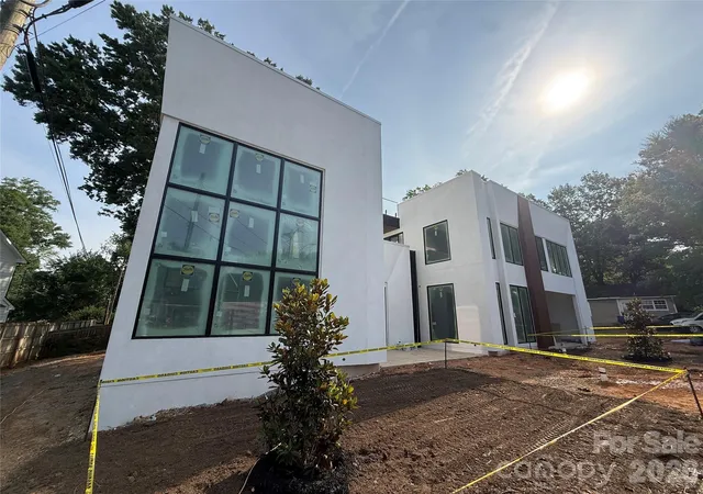 3rd image of 1159 Woodside Ave, Charlotte, NC 28205 | MLS# 4377171