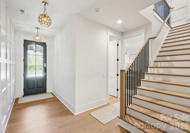 3rd image of 2013 Garden View Ln, Weddington, NC 28104 | MLS# 4377174