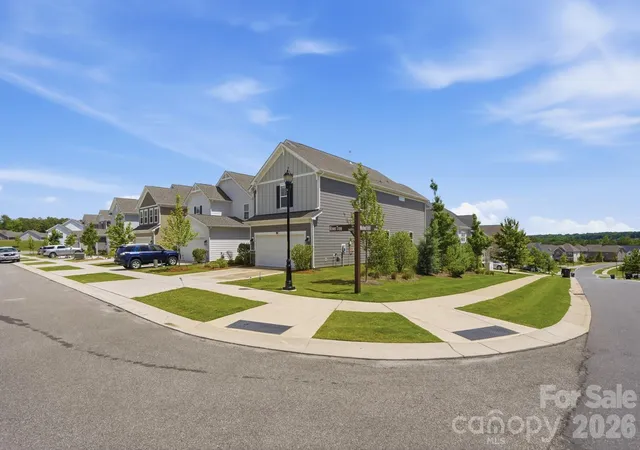 2nd image of 16043 River Tree Ln, Charlotte, NC 28278 | MLS# 4377197