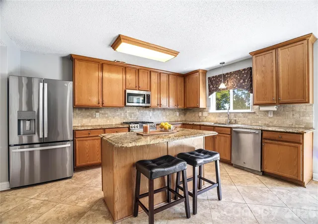 Photo 4 of Single family home for sale at 13310 Pontchatrain Ave, Charlotte, NC 28273 | MLS# 4377198 | Listing updated on 2026-09-19