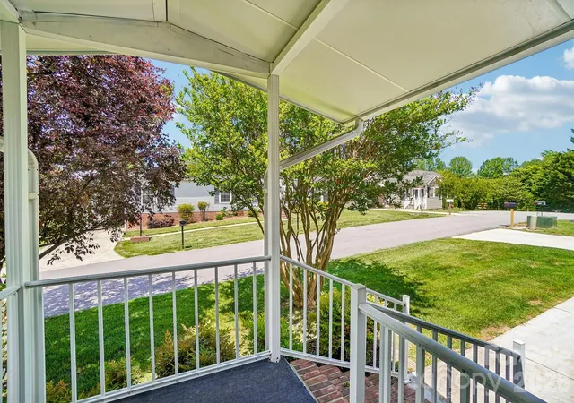 Homes for sale in Hendersonville, NC | 10 N June Ln, Hendersonville, NC 28792 | MLS# 4377201