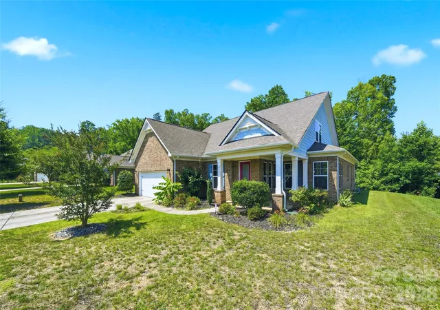 2nd image of 8759 Mullis Forest Ct, Mint Hill, NC 28227 | MLS# 4377247
