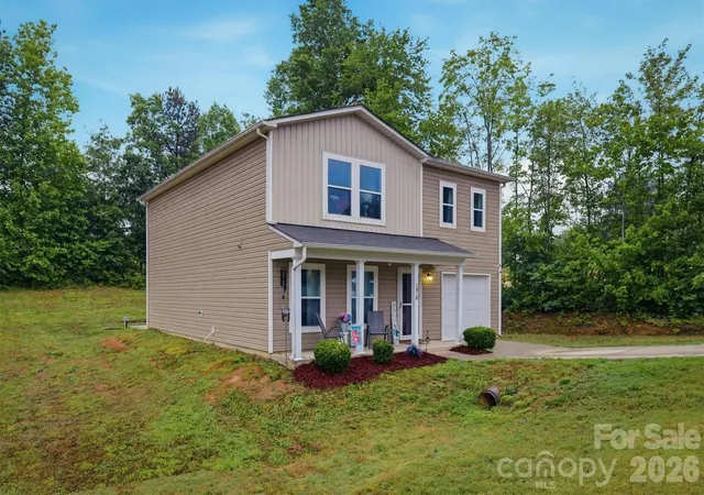 4th image of 1916 Country Wy, Hickory, NC 28601 | MLS# 4377335