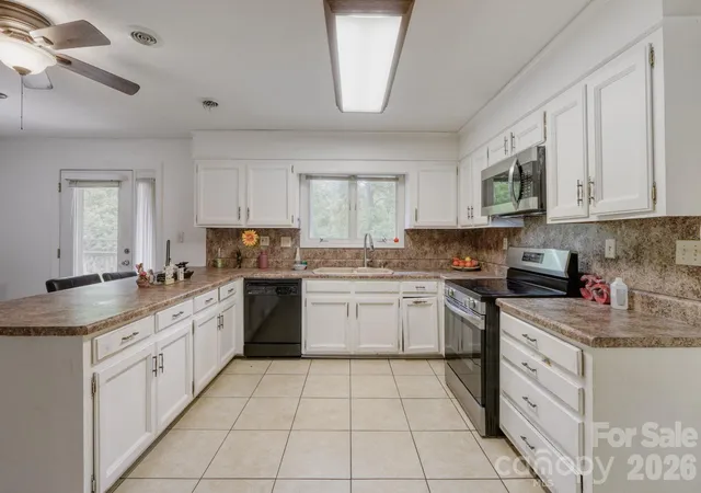5th image of 121 Edgerly Ct, Charlotte, NC 28214 | MLS# 4377351