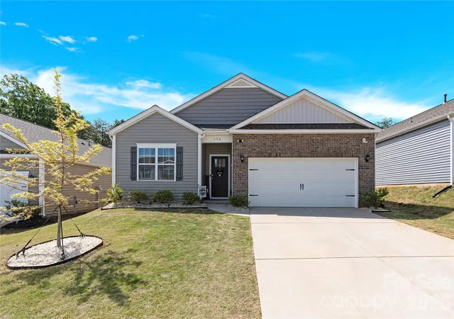 Homes for sale in Statesville, NC | 154 Old Home Rd, Statesville, NC 28677 | MLS# 4377362