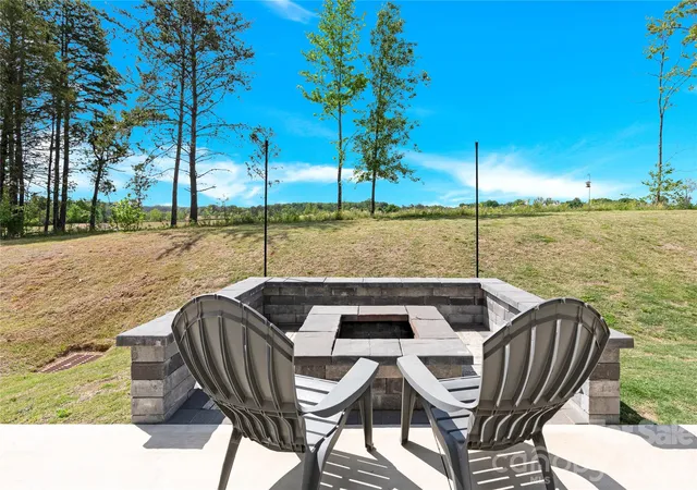 Homes for sale in Statesville, NC | 154 Old Home Rd, Statesville, NC 28677 | MLS# 4377362