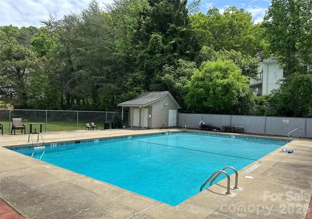 Homes for sale in Swannanoa, NC | 26 Sleepy Hollow Ln, Swannanoa, NC 28778 | MLS# 4377366