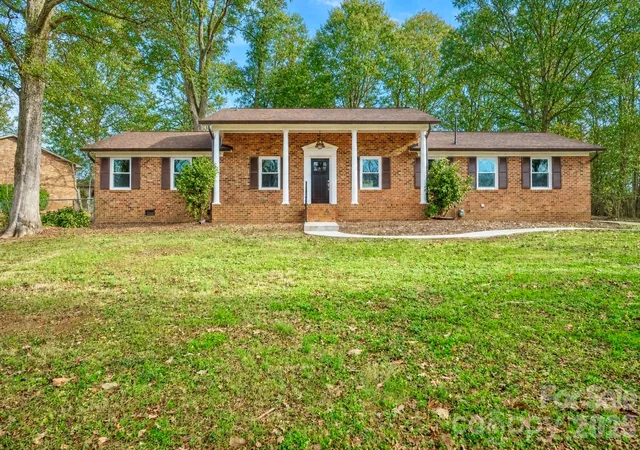 1st image of 1254 Huckleberry Dr, Lincolnton, NC 28092 | MLS# 4377387