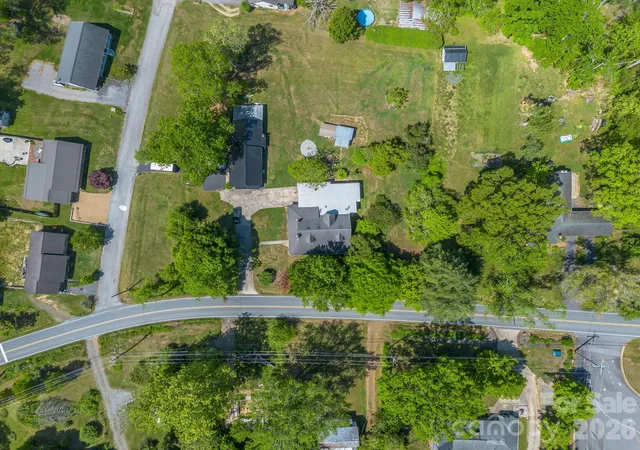 Photo 3 of House for sale at 363 Etowah School Rd #1, 2, 3, Hendersonville, NC 28739 | MLS# 4377421 | Listing updated on 2026-09-01