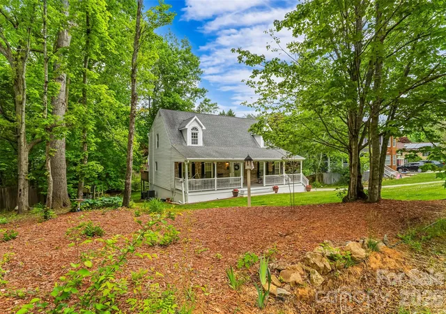 35th image of 808 Lakey Gap Rd, Black Mountain, NC 28711 | MLS# 4377465