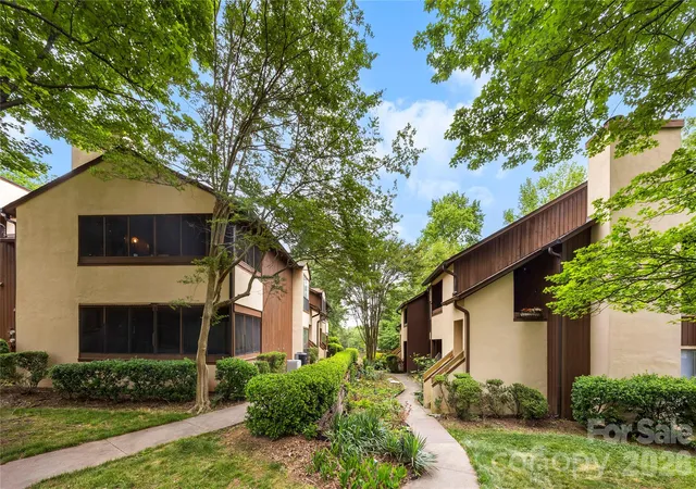 2nd image of 7204 Winery Ln, Charlotte, NC 28227 | MLS# 4377469