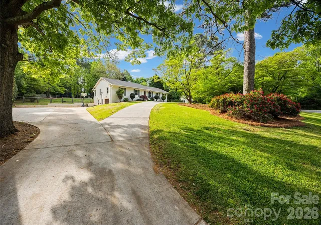 Homes for sale in Fort Mill, SC | 504 Fairway Dr, Fort Mill, SC 29715 | MLS# 4377478