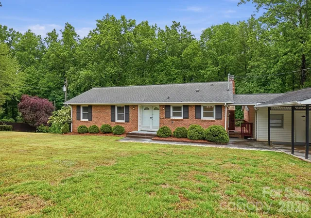 4th image of 6704 Alanbrook Rd, Charlotte, NC 28215 | MLS# 4377536