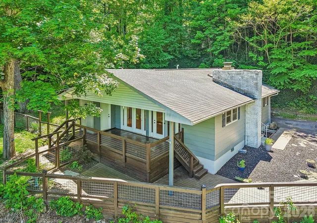 3rd image of 224 Highlands Loop, Maggie Valley, NC 28751 | MLS# 4377562