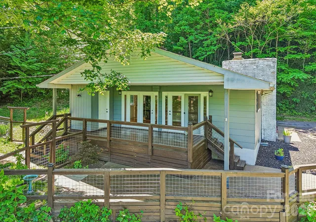 4th image of 224 Highlands Loop, Maggie Valley, NC 28751 | MLS# 4377562