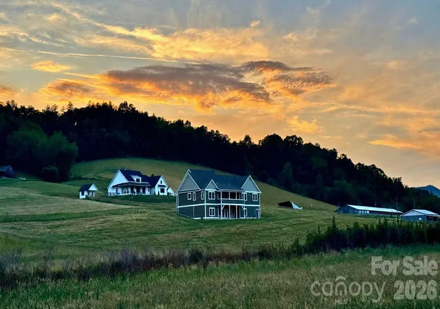 Photo 4 of Single family home for sale at 1060 California Crk Rd, Mars Hill, NC 28754 | MLS# 4377594 | Listing updated on 2026-09-03