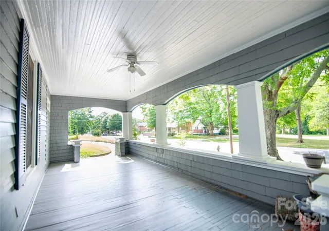 Photo 2 of Single family home for sale at 600 W Warren St, Shelby, NC 28150 | MLS# 4377606 | Listing updated on 2026-05-05