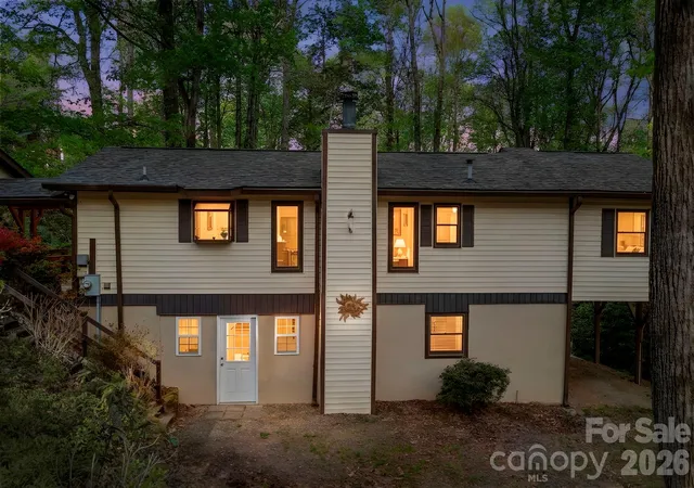 Homes for sale in Maggie Valley, NC | 6 Gold Finch Ln, Maggie Valley, NC 28751 | MLS# 4377636