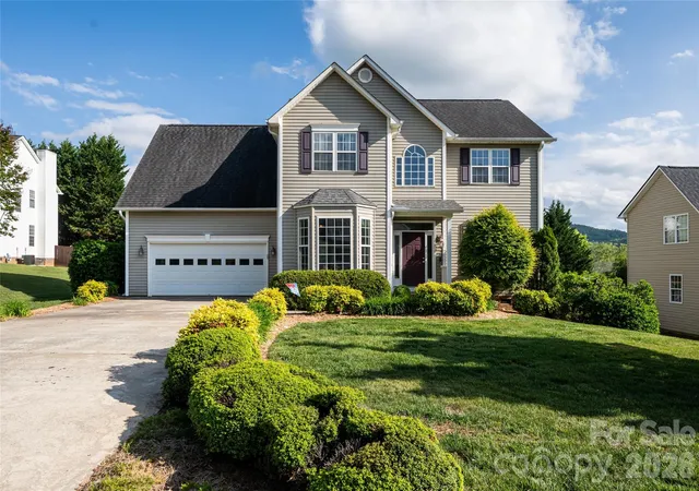 Photo 2 of Single family home for sale at 48 Brownstone Ct, Fletcher, NC 28732 | MLS# 4377640 | Listing updated on 2026-10-02