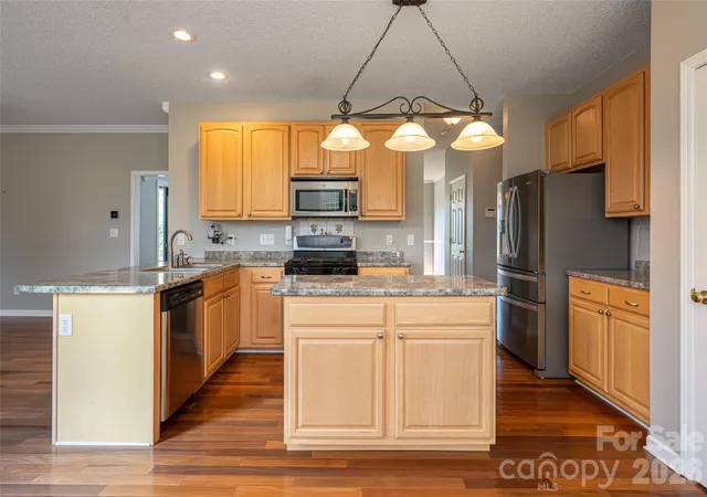 Photo 4 of Single family home for sale at 48 Brownstone Ct, Fletcher, NC 28732 | MLS# 4377640 | Listing updated on 2026-10-02