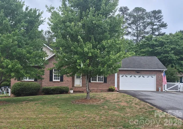 Photo 2 of Single family home for sale at 5126 Silver Tree Trl, Conover, NC 28613 | MLS# 4377696 | Listing updated on 2026-09-21