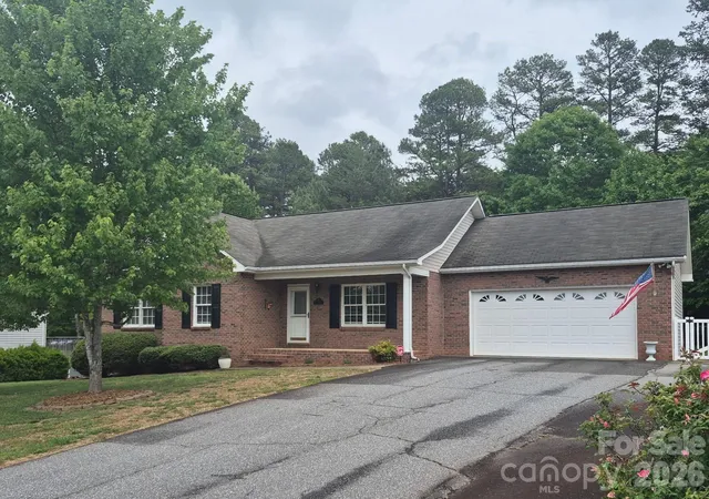 Photo 3 of Single family home for sale at 5126 Silver Tree Trl, Conover, NC 28613 | MLS# 4377696 | Listing updated on 2026-09-21